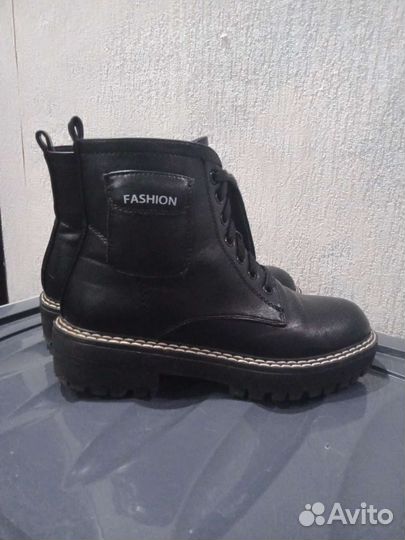 Ботинки осенние для девочки 35 размер