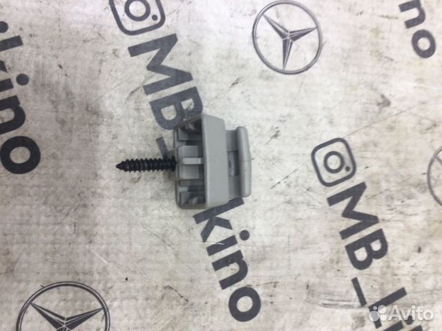 Крючок солнцезащитного козырька Mercedes Cl W216