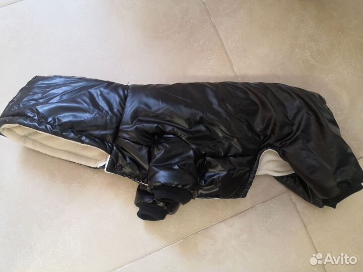 Зимний комбинезон для маленькой собаки