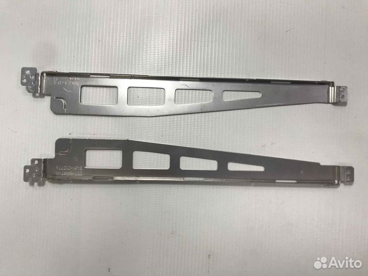 Петли для Samsung NP300E5C