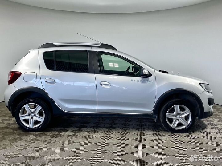 Renault Sandero Stepway 1.6 МТ, 2017, 92 647 км