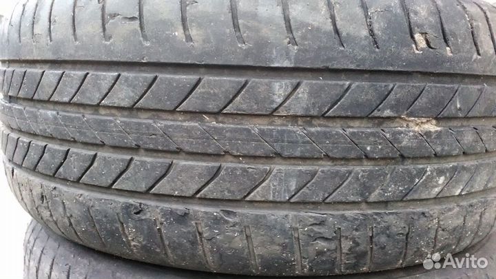 Goodyear EfficientGrip 245/45 R19