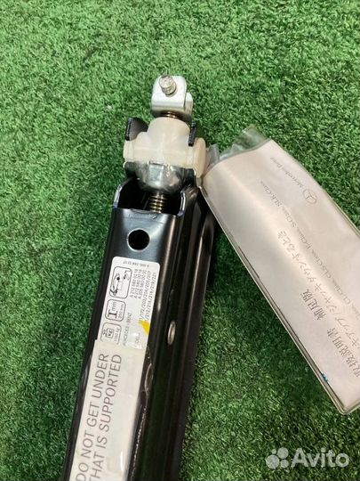 Домкрат Mercedes-Benz E-Class W212 274920 2015