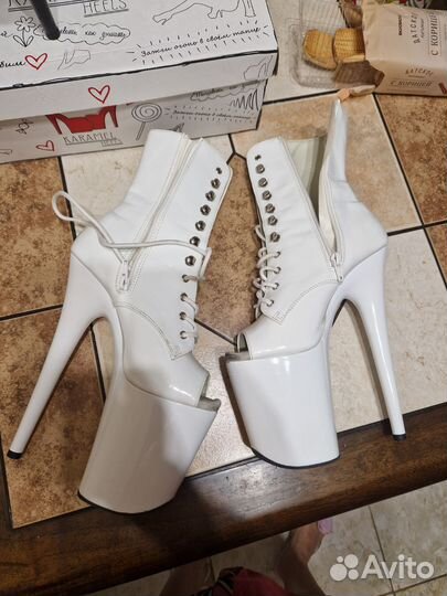 Стрипы ботильоны тройки 37