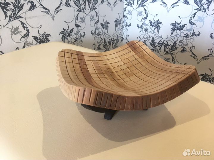 Фруктовница из дерева