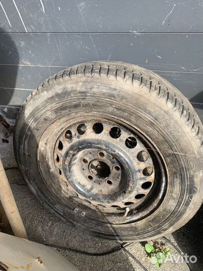 Пластик в багажник+ запаска mersedes w124