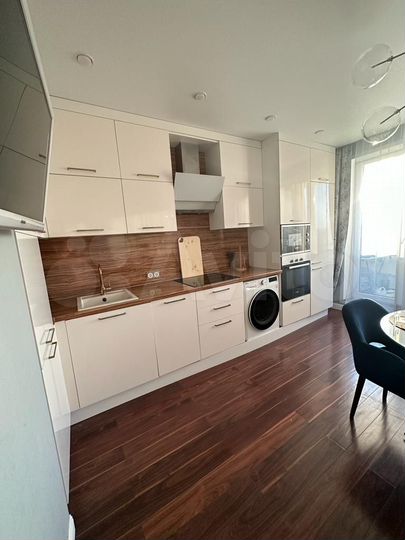 2-к. квартира, 61 м², 12/14 эт.