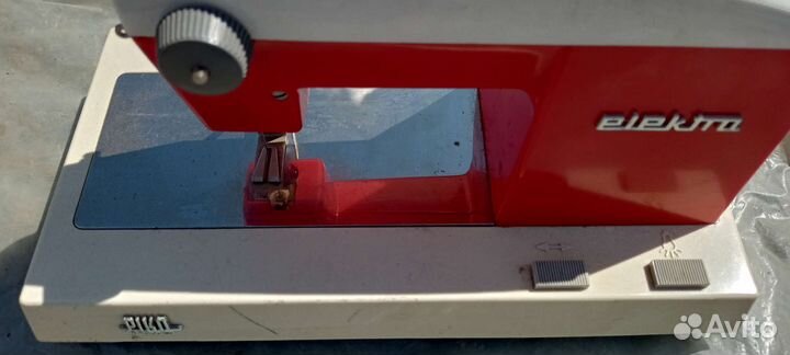 Детская швейная машинка