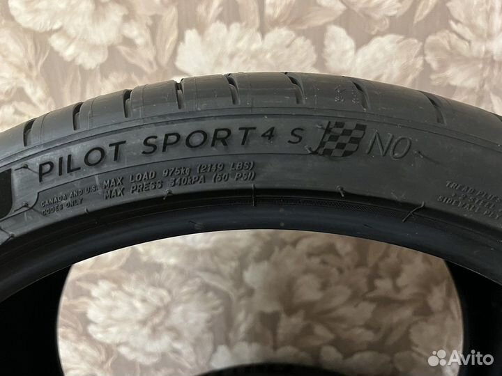 Michelin Pilot Sport 4 S 315/30 R22 и 285/35 R22 107Y