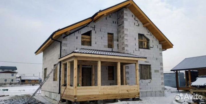 Бригада строителей