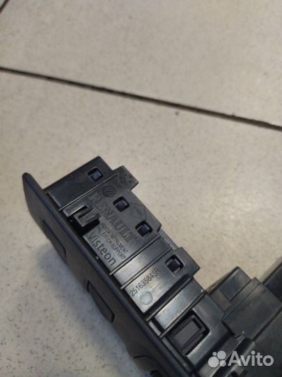 Переключатель света Renault Megane 3 H4M729 2014