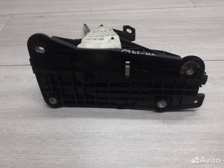 Селектор АКПП Renault Megane 3 / Fluence