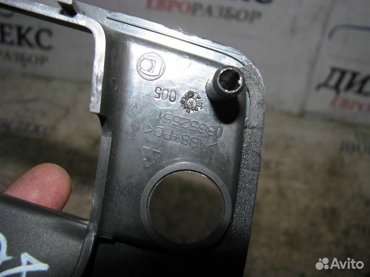 Накладка ручки внутренней Volvo XC90 2002