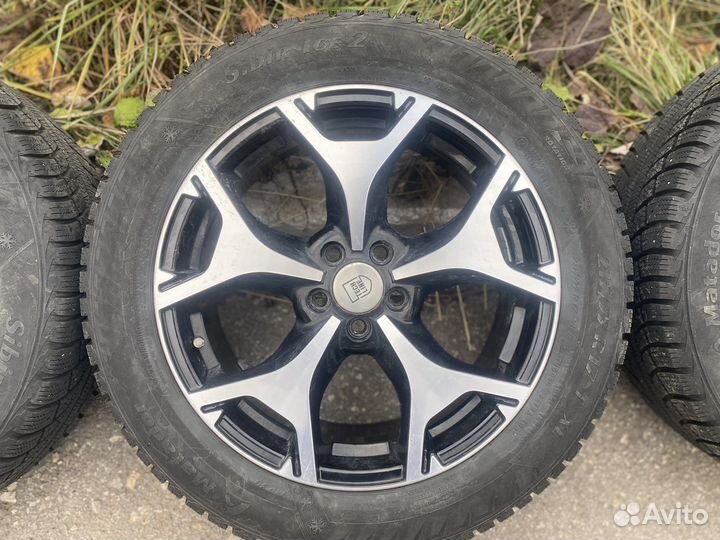 R17 Accelera Gamma 215/55, PCD 5x100 DIA 56.1