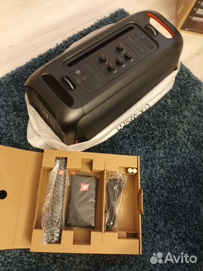 Колонка jbl partybox on the GO Новая