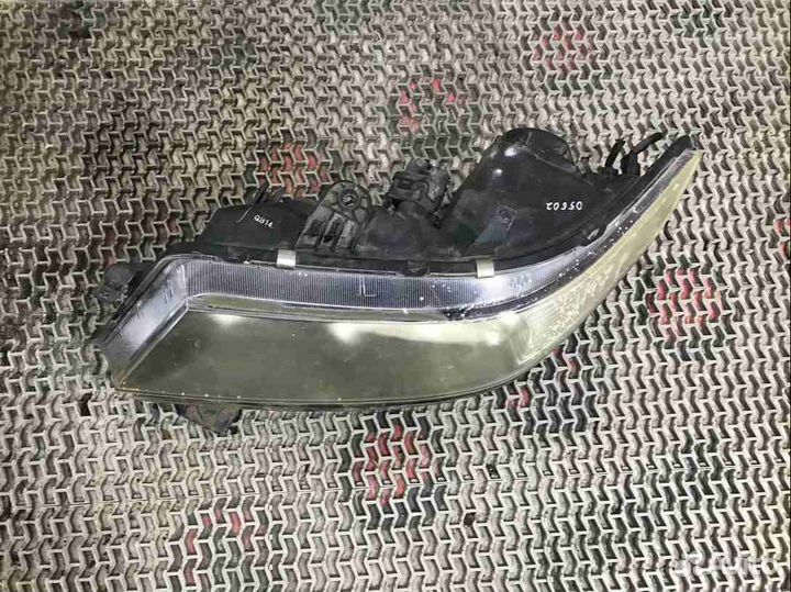 Фара левая Honda Accord