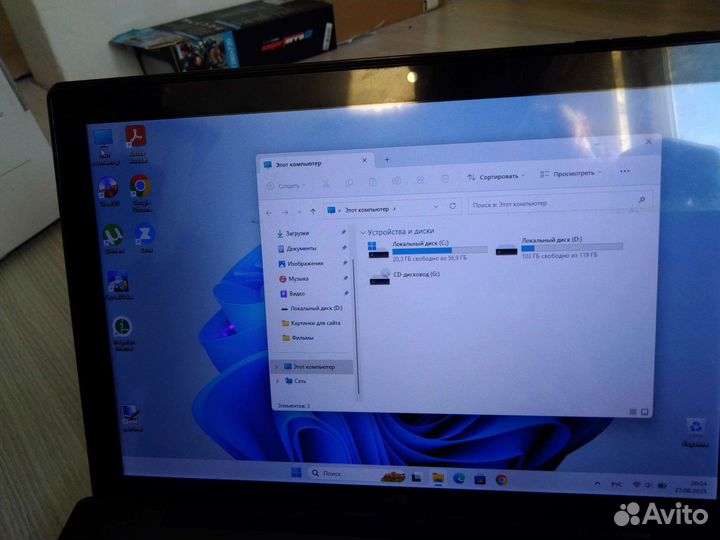 Ноутбук-планшет с клавиатурой на Windows 10