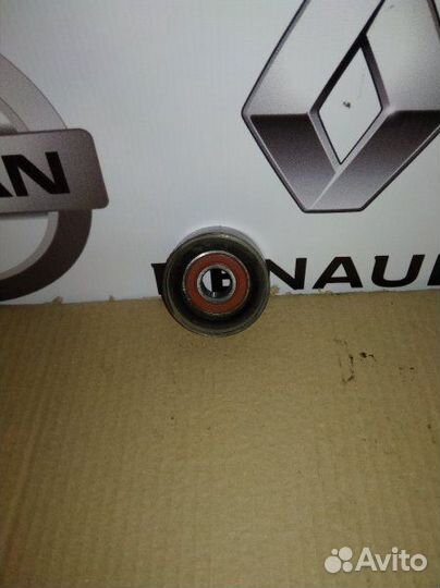 Ролик приводного ремня Натяжной обводной Renault l