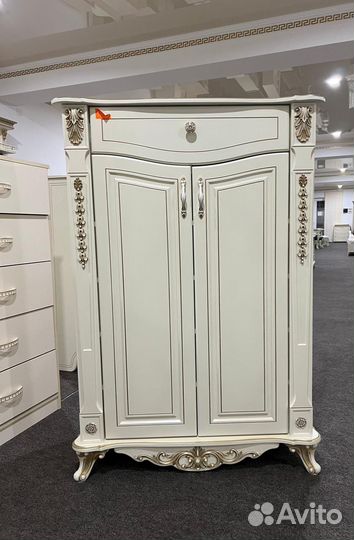 Гладильная тумбы и Обувницы