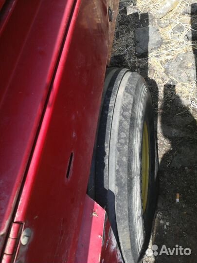 Пресс-подборщик New Holland Пресс-подборщик тюковый BB, 1998