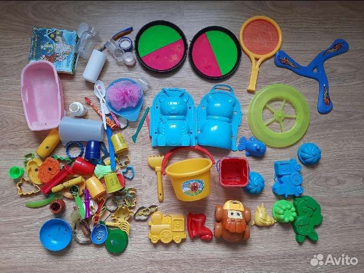 Пакет игрушек б/у,для дачи,песочницы
