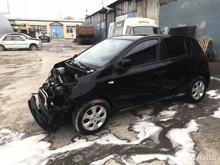 Кулак поворотный правый Hyundai I20