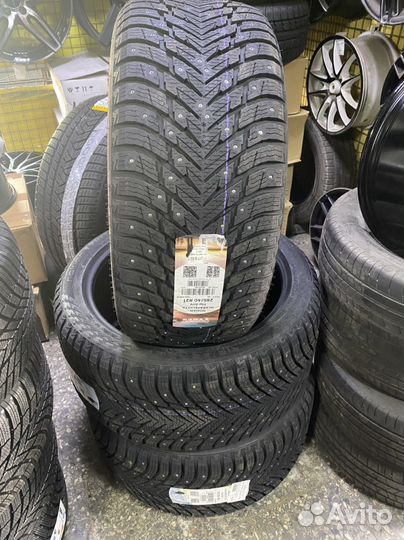 Nokian Tyres Hakkapeliitta 10p SUV 285/45 R22 114T