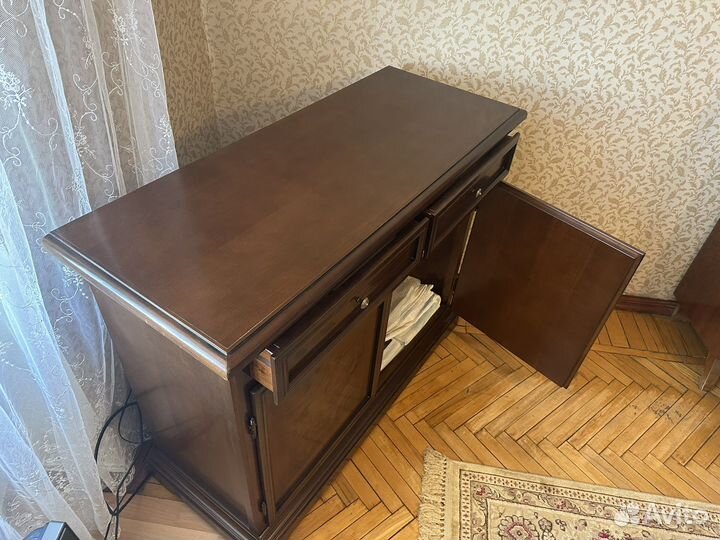 Тумба-комод из массива, Италия