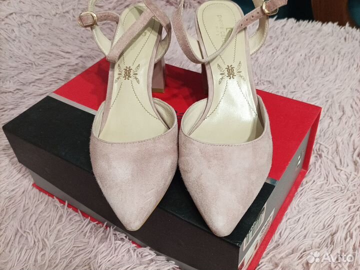 Босоножки натуральная замша 38 размер