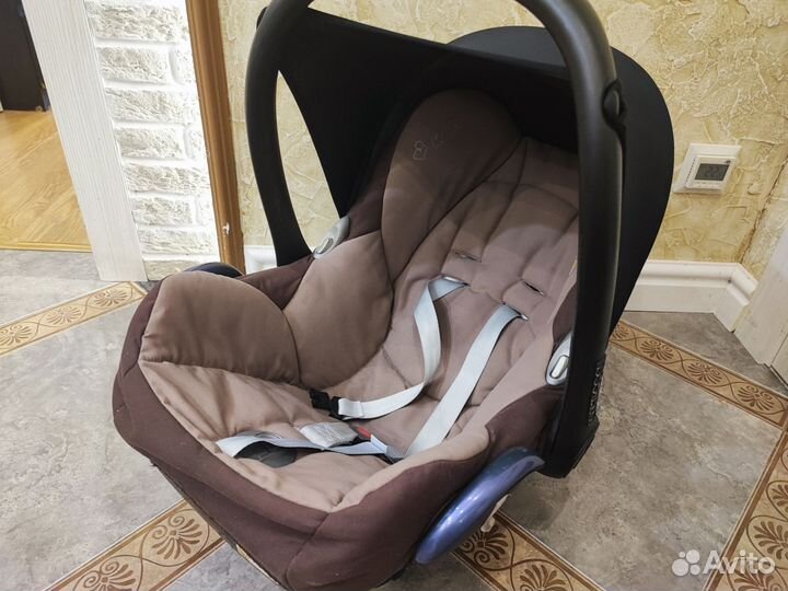 Детское автокресло люлька от 0 maxi cosi