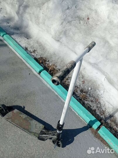 Трюковой самокат