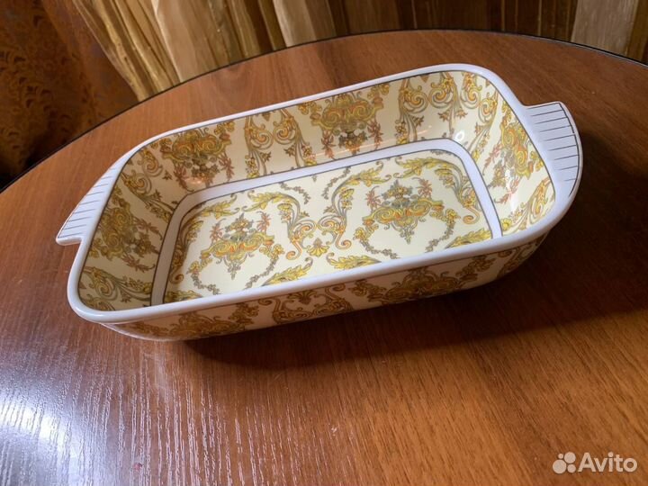 Продам блюдо фарфоровое Lefard новое