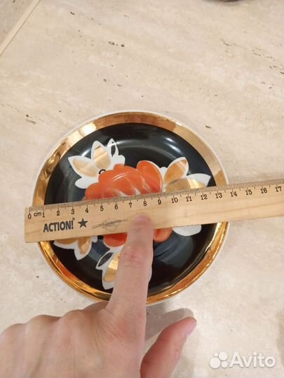 Розы на чёрном чайные пары + сливочник