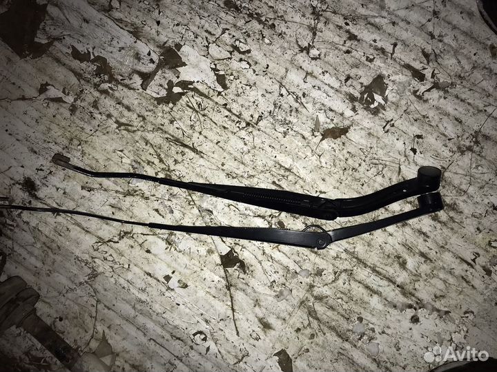Chevrolet Cruze поводок дворников
