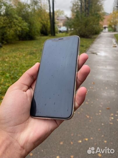 iPhone X, 64 ГБ