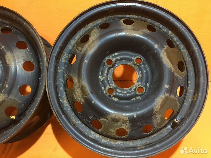 2 шт. Диски 15 4*114,3 DIA 67,1
