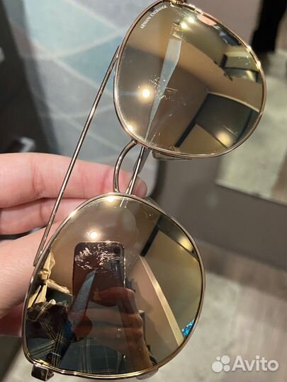 Солнцезащитные очки Armani