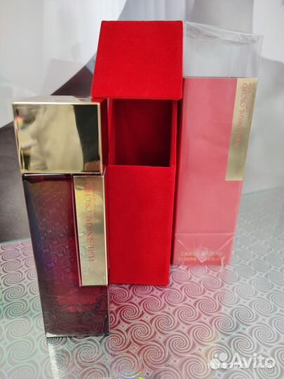 Шикарный шлейфовый женский аромат для осени