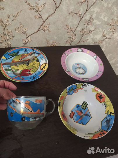 Посуда: кружки,чашки, тарелки, банки для круп