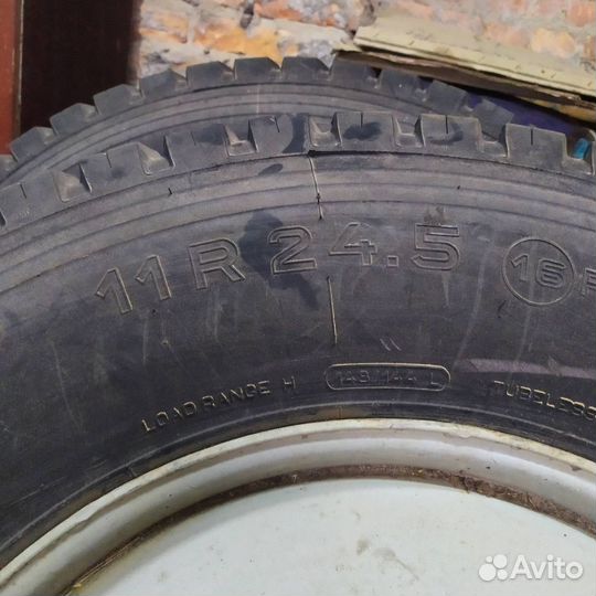 Шины на 11 r 24,5 с диском