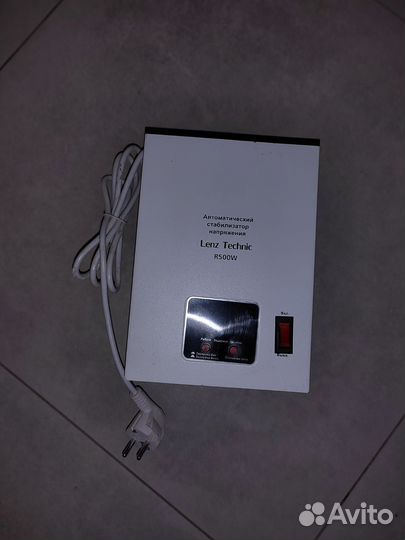 Стабилизатор напряжения настенный