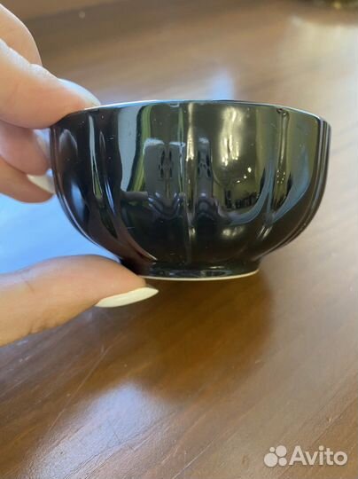 Пиала с золотым листом