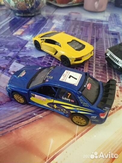 Машинки коллекционные 4 штуки.Kinsmart