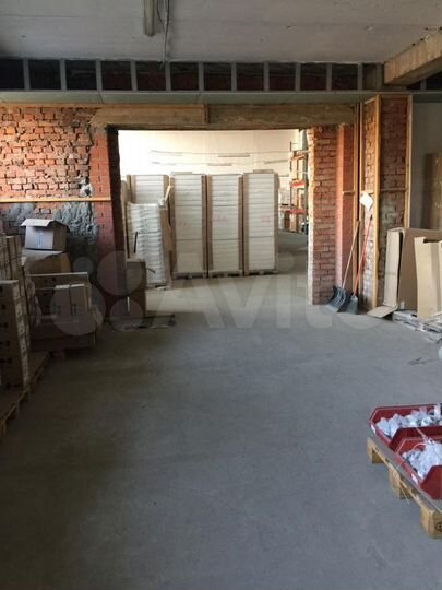 Свободного назначения, 200 м²