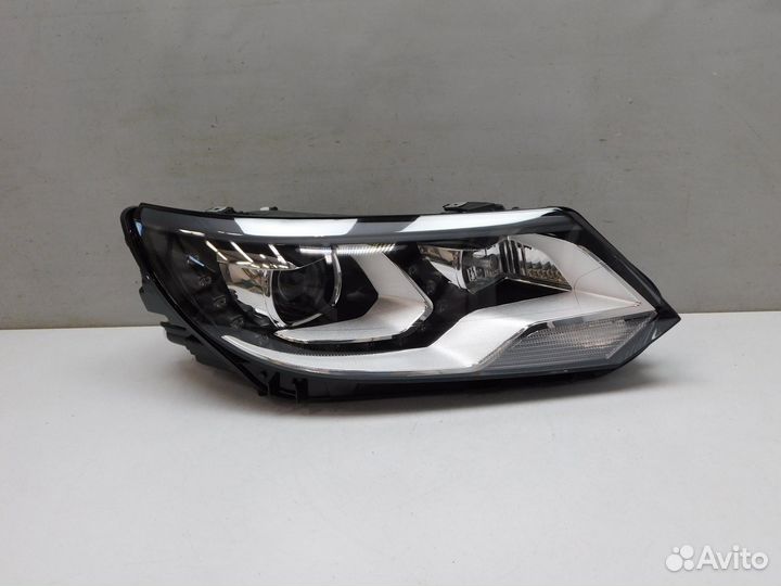 Фара правая Volkswagen Tiguan