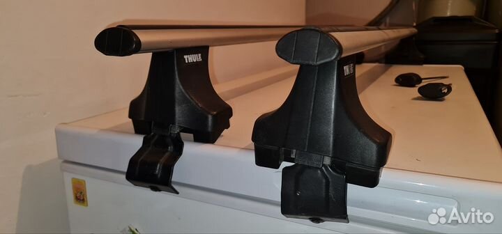 Багажник на крышу Volvo Thule