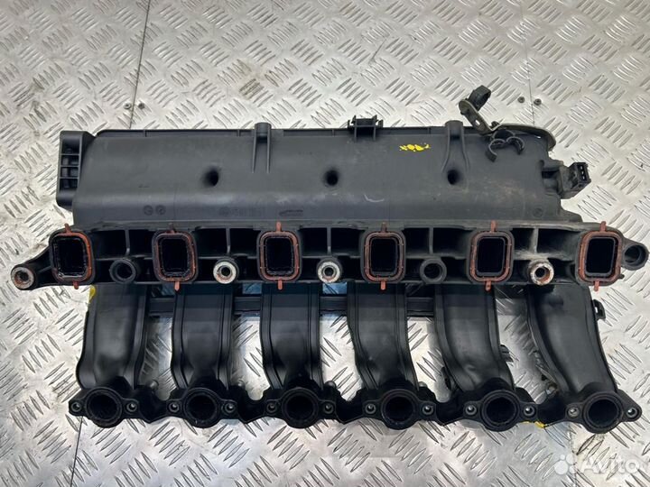 Впускной коллектор BMW 5 E39 рест. Е39 2003
