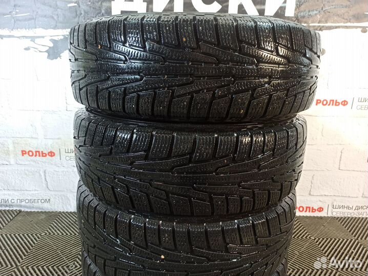 Nokian Tyres Hakkapeliitta R 215/70 R16 100R