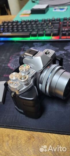 Фотоаппарат Olympus OM-D E-M10 Mark III Kit
