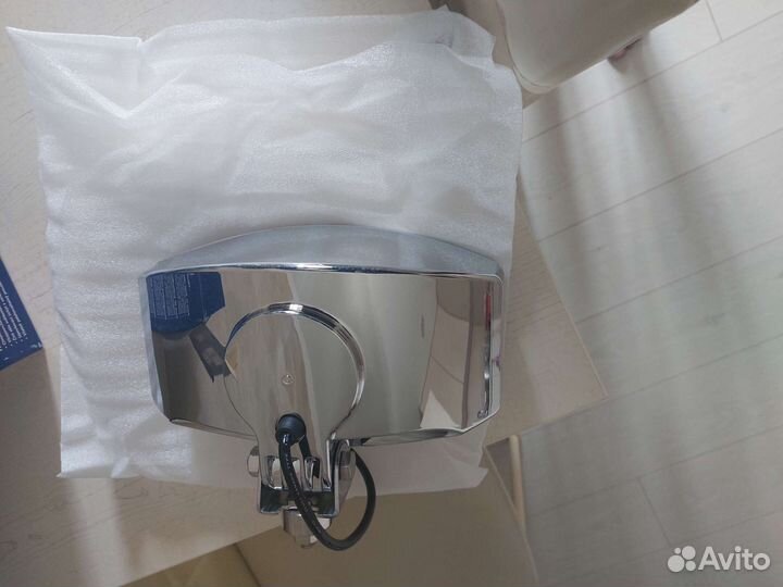 Продам фару дальнего света TRP